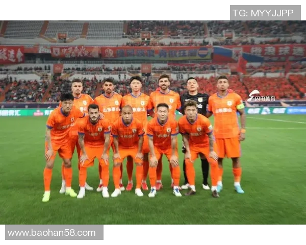 中超激战山东鲁能迎战重庆当代全力争胜展现球队实力与斗志